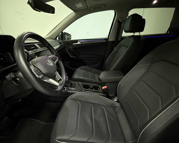 Синий Фольксваген Тигуан, объемом двигателя 2 л и пробегом 10 тыс. км за 35900 $, фото 20 на Automoto.ua