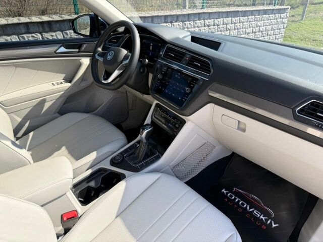 Синій Фольксваген Тігуан, об'ємом двигуна 2 л та пробігом 57 тис. км за 27500 $, фото 20 на Automoto.ua