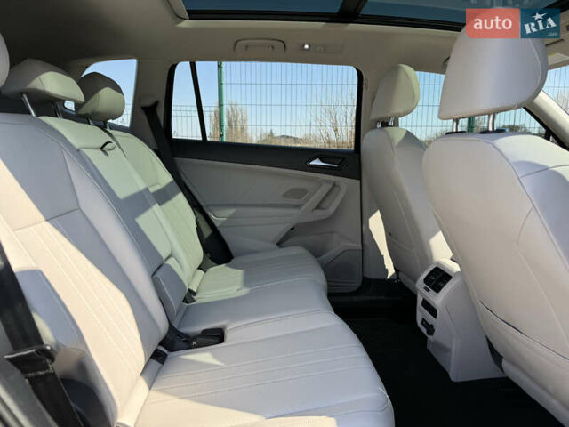 Синій Фольксваген Тігуан, об'ємом двигуна 2 л та пробігом 57 тис. км за 26800 $, фото 16 на Automoto.ua