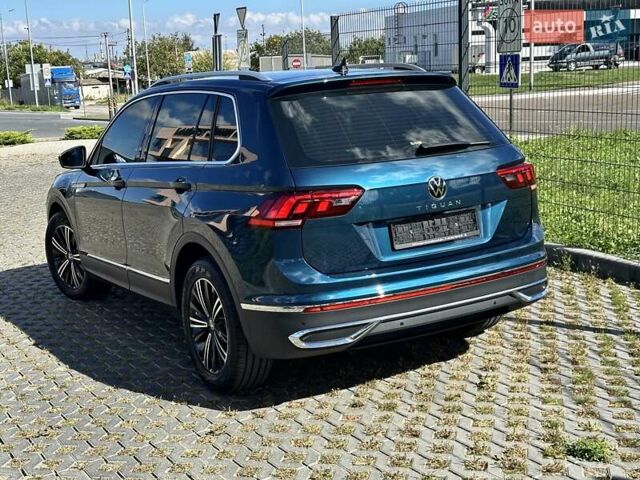Синій Фольксваген Тігуан, об'ємом двигуна 2 л та пробігом 15 тис. км за 35500 $, фото 3 на Automoto.ua