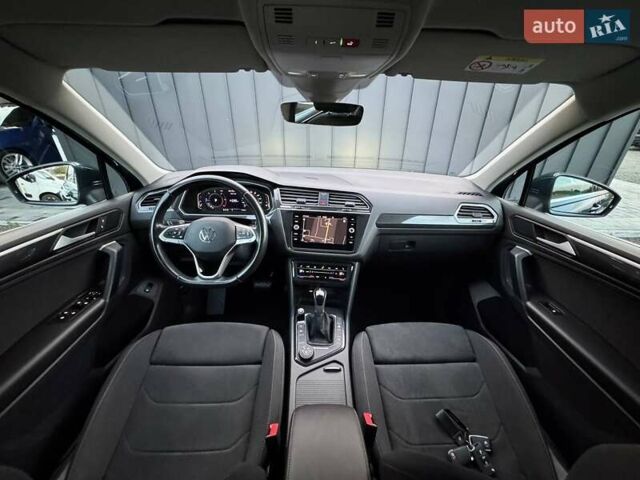 Синий Фольксваген Тигуан, объемом двигателя 2 л и пробегом 136 тыс. км за 33400 $, фото 13 на Automoto.ua