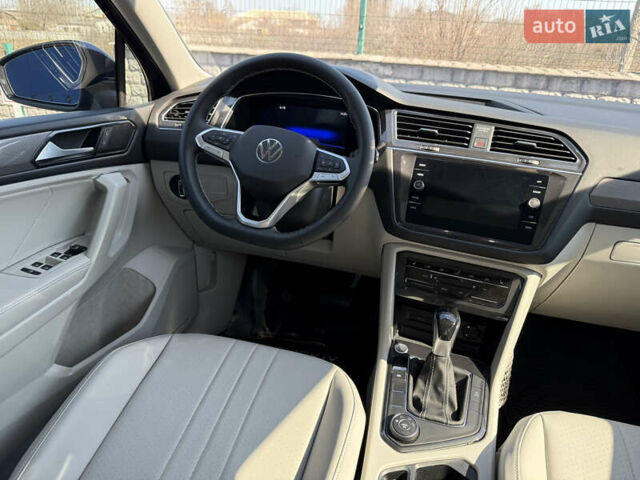 Синій Фольксваген Тігуан, об'ємом двигуна 2 л та пробігом 57 тис. км за 26800 $, фото 20 на Automoto.ua