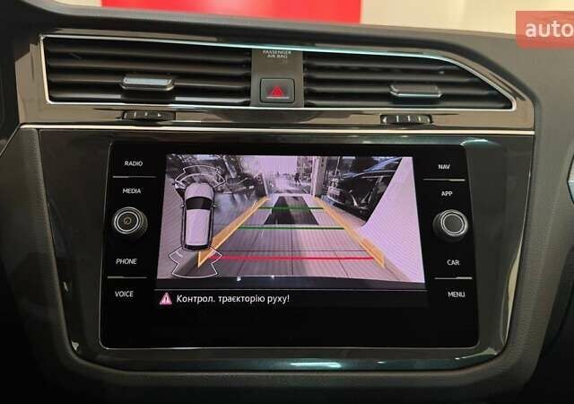 Синий Фольксваген Тигуан, объемом двигателя 1.97 л и пробегом 21 тыс. км за 33722 $, фото 14 на Automoto.ua