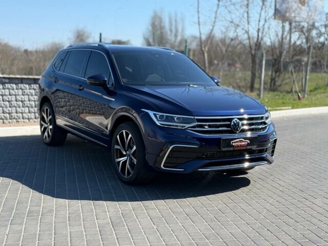 Синій Фольксваген Тігуан, об'ємом двигуна 2 л та пробігом 57 тис. км за 27500 $, фото 4 на Automoto.ua
