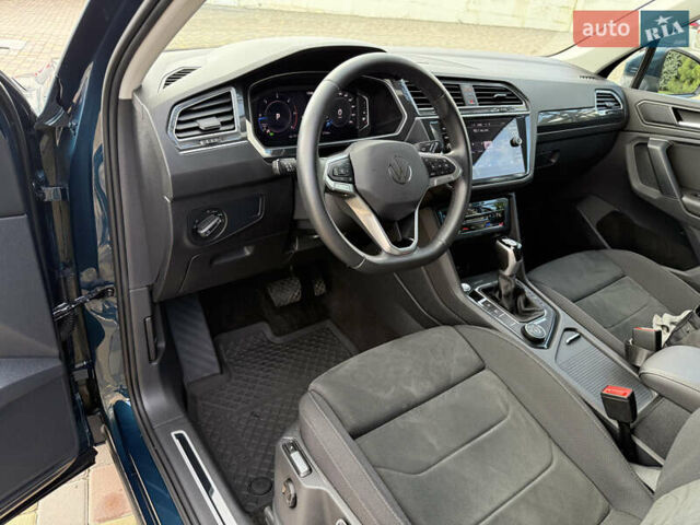 Синій Фольксваген Тігуан, об'ємом двигуна 1.97 л та пробігом 48 тис. км за 38200 $, фото 26 на Automoto.ua