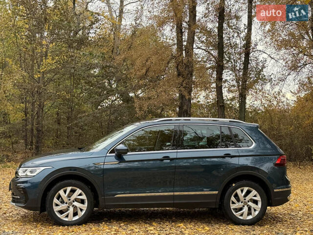 Синій Фольксваген Тігуан, об'ємом двигуна 1.97 л та пробігом 48 тис. км за 38200 $, фото 2 на Automoto.ua