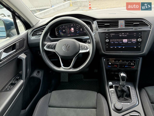 Синій Фольксваген Тігуан, об'ємом двигуна 1.97 л та пробігом 48 тис. км за 38200 $, фото 28 на Automoto.ua