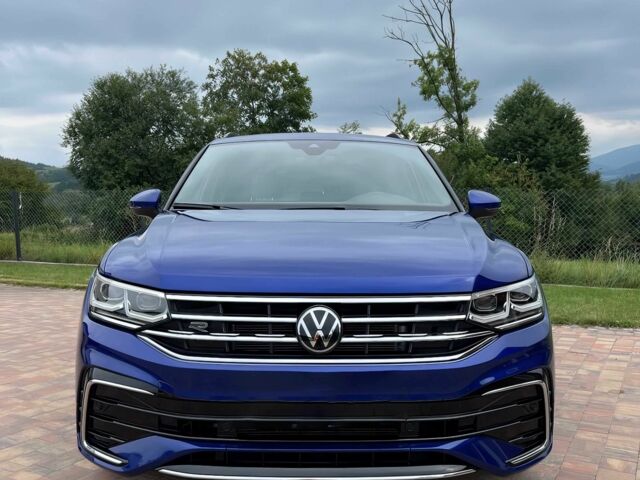 Синій Фольксваген Тігуан, об'ємом двигуна 2 л та пробігом 30 тис. км за 17000 $, фото 1 на Automoto.ua