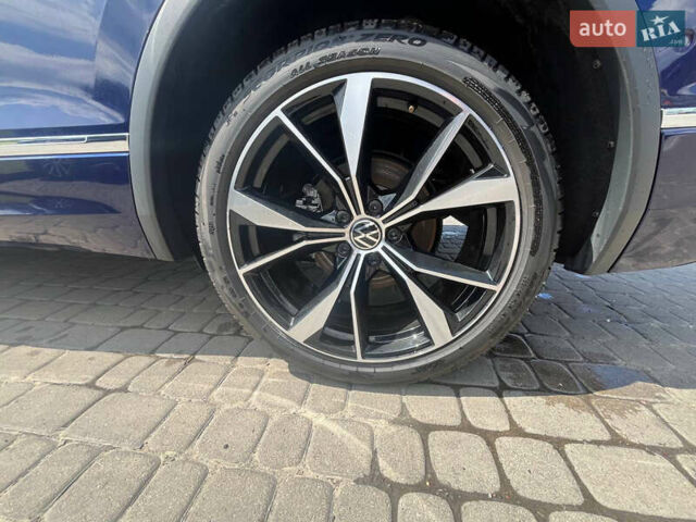 Синий Фольксваген Тигуан, объемом двигателя 1.97 л и пробегом 7 тыс. км за 39500 $, фото 5 на Automoto.ua