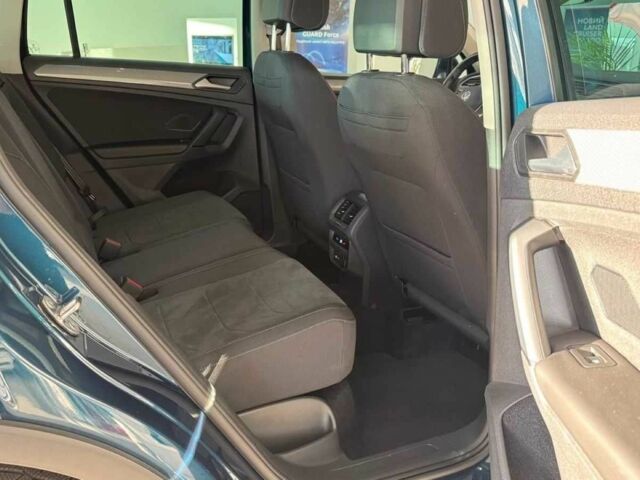 Зеленый Фольксваген Тигуан, объемом двигателя 2 л и пробегом 21 тыс. км за 32938 $, фото 9 на Automoto.ua