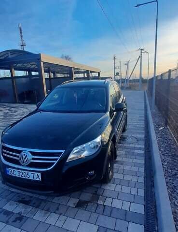 Зеленый Фольксваген Тигуан, объемом двигателя 2 л и пробегом 255 тыс. км за 10200 $, фото 5 на Automoto.ua