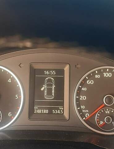 Зеленый Фольксваген Тигуан, объемом двигателя 2 л и пробегом 255 тыс. км за 10200 $, фото 8 на Automoto.ua