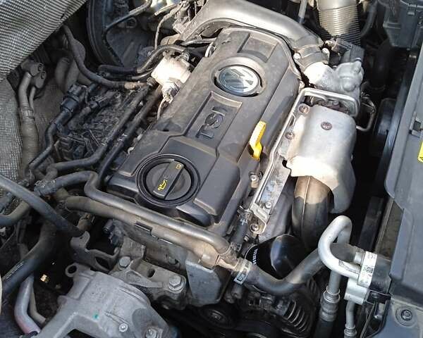 Зелений Фольксваген Тігуан, об'ємом двигуна 1.39 л та пробігом 170 тис. км за 12500 $, фото 14 на Automoto.ua