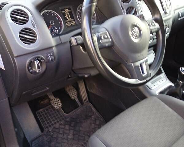 Зелений Фольксваген Тігуан, об'ємом двигуна 1.39 л та пробігом 170 тис. км за 12500 $, фото 8 на Automoto.ua