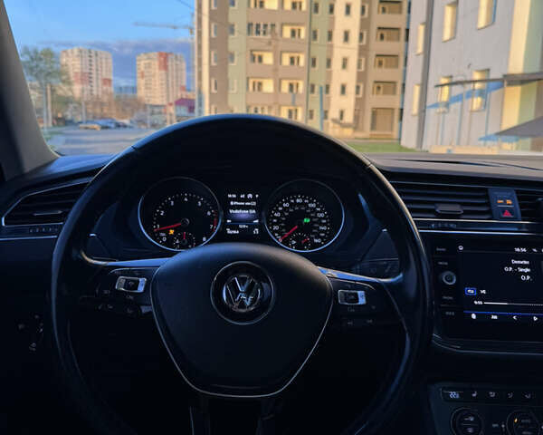 Зелений Фольксваген Тігуан, об'ємом двигуна 1.98 л та пробігом 102 тис. км за 20000 $, фото 46 на Automoto.ua
