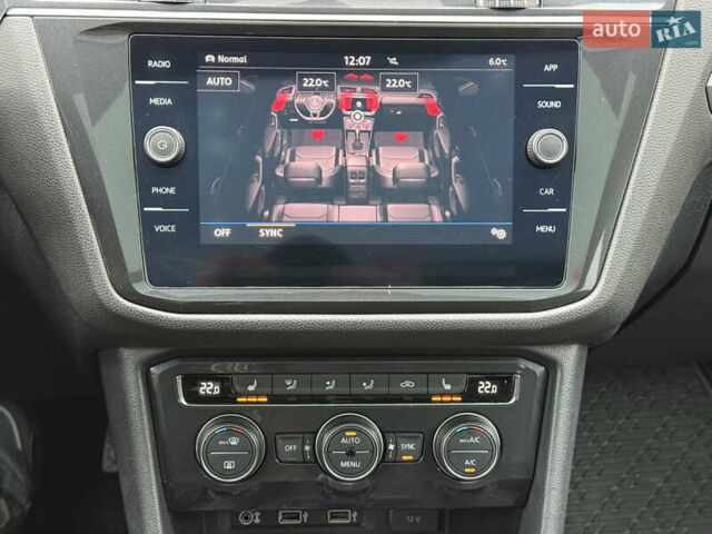 Зеленый Фольксваген Тигуан, объемом двигателя 1.98 л и пробегом 170 тыс. км за 18499 $, фото 21 на Automoto.ua