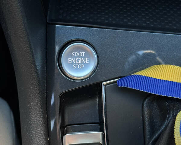 Зелений Фольксваген Тігуан, об'ємом двигуна 1.98 л та пробігом 102 тис. км за 20000 $, фото 54 на Automoto.ua