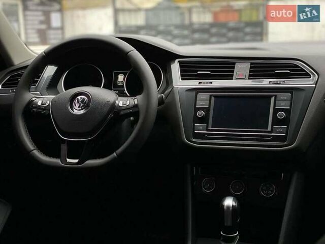 Зеленый Фольксваген Тигуан, объемом двигателя 1.98 л и пробегом 189 тыс. км за 17300 $, фото 8 на Automoto.ua