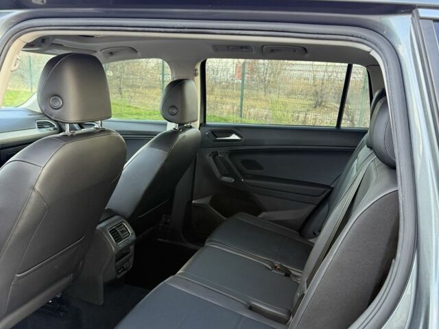 Зеленый Фольксваген Тигуан, объемом двигателя 0 л и пробегом 240 тыс. км за 14999 $, фото 16 на Automoto.ua