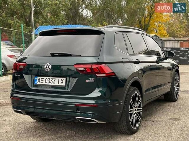 Зеленый Фольксваген Тигуан, объемом двигателя 1.98 л и пробегом 189 тыс. км за 17300 $, фото 2 на Automoto.ua