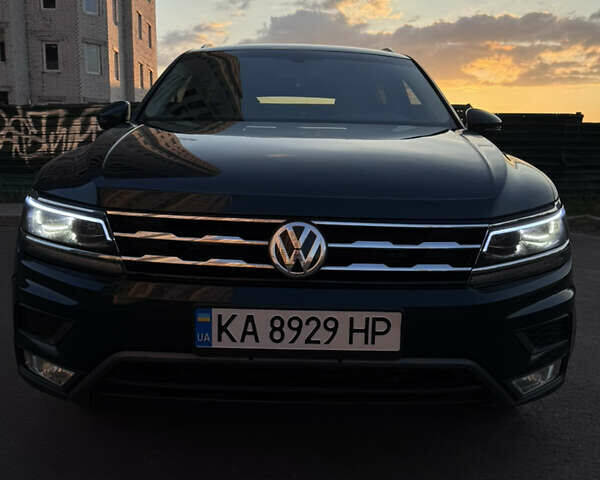 Зелений Фольксваген Тігуан, об'ємом двигуна 1.98 л та пробігом 102 тис. км за 20000 $, фото 53 на Automoto.ua