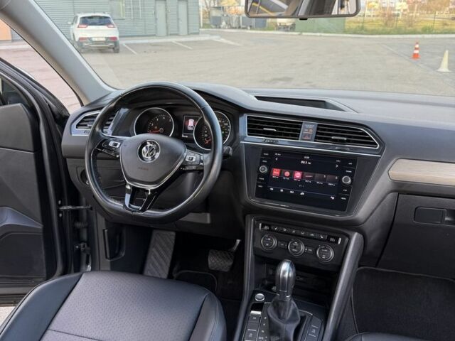 Зеленый Фольксваген Тигуан, объемом двигателя 0 л и пробегом 240 тыс. км за 14999 $, фото 12 на Automoto.ua