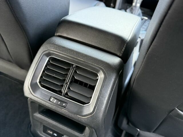 Зеленый Фольксваген Тигуан, объемом двигателя 0 л и пробегом 240 тыс. км за 14999 $, фото 8 на Automoto.ua