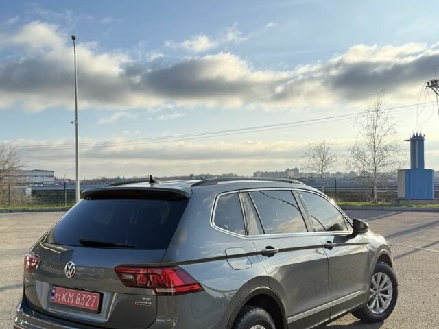 Зеленый Фольксваген Тигуан, объемом двигателя 0 л и пробегом 240 тыс. км за 14999 $, фото 4 на Automoto.ua