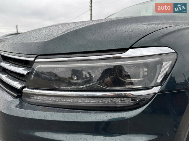 Зелений Фольксваген Тігуан, об'ємом двигуна 1.98 л та пробігом 102 тис. км за 20000 $, фото 60 на Automoto.ua