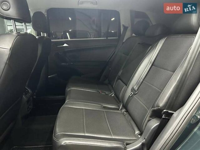 Зелений Фольксваген Тігуан, об'ємом двигуна 2 л та пробігом 96 тис. км за 19000 $, фото 15 на Automoto.ua