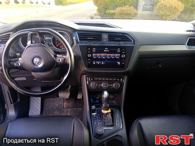 Зеленый Фольксваген Тигуан, объемом двигателя 2 л и пробегом 156 тыс. км за 16850 $, фото 8 на Automoto.ua