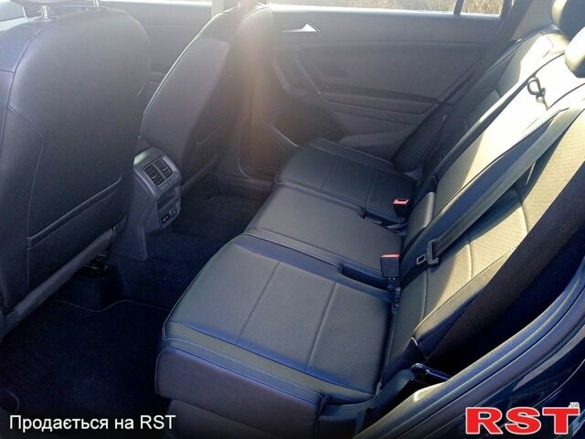 Зеленый Фольксваген Тигуан, объемом двигателя 2 л и пробегом 156 тыс. км за 16850 $, фото 10 на Automoto.ua