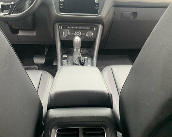 Зеленый Фольксваген Тигуан, объемом двигателя 1.98 л и пробегом 161 тыс. км за 21200 $, фото 26 на Automoto.ua