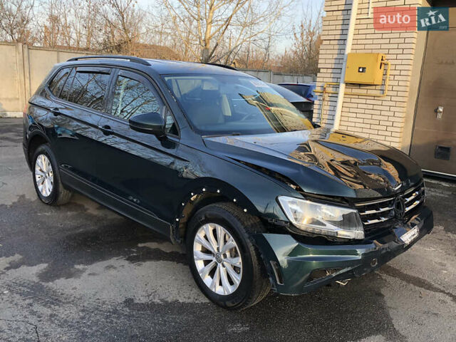 Зеленый Фольксваген Тигуан, объемом двигателя 0 л и пробегом 139 тыс. км за 12200 $, фото 45 на Automoto.ua