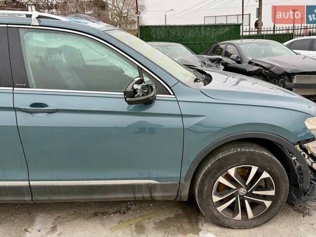 Зеленый Фольксваген Тигуан, объемом двигателя 2 л и пробегом 80 тыс. км за 13000 $, фото 14 на Automoto.ua