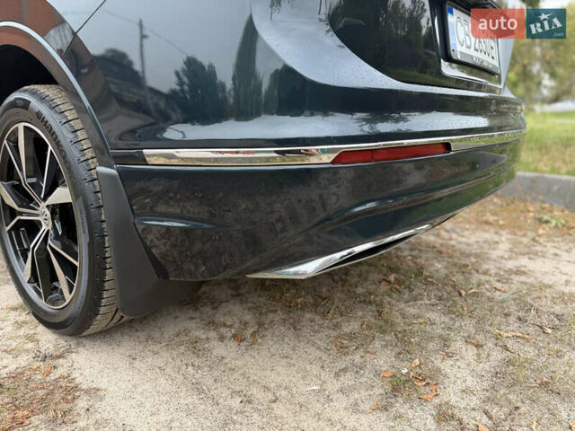 Зелений Фольксваген Тігуан, об'ємом двигуна 2 л та пробігом 170 тис. км за 19900 $, фото 3 на Automoto.ua