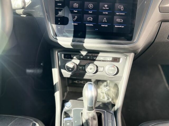 Зеленый Фольксваген Тигуан, объемом двигателя 2 л и пробегом 208 тыс. км за 30900 $, фото 10 на Automoto.ua