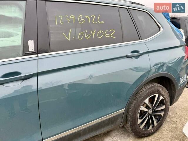 Зеленый Фольксваген Тигуан, объемом двигателя 2 л и пробегом 80 тыс. км за 13000 $, фото 25 на Automoto.ua
