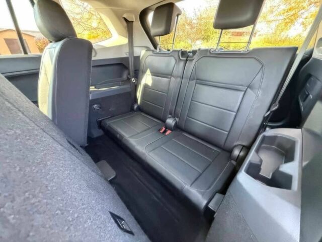 Зелений Фольксваген Тігуан, об'ємом двигуна 2 л та пробігом 40 тис. км за 18000 $, фото 10 на Automoto.ua