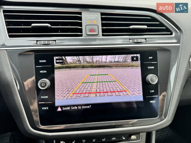 Зелений Фольксваген Тігуан, об'ємом двигуна 1.98 л та пробігом 80 тис. км за 21700 $, фото 49 на Automoto.ua