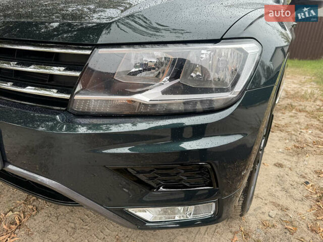 Зелений Фольксваген Тігуан, об'ємом двигуна 2 л та пробігом 170 тис. км за 19900 $, фото 17 на Automoto.ua