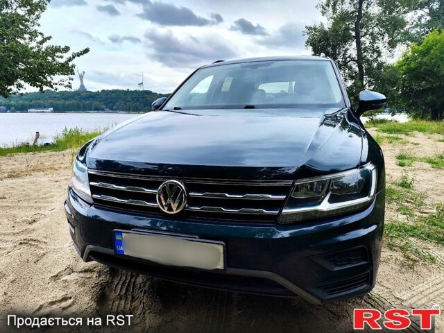 Зеленый Фольксваген Тигуан, объемом двигателя 2 л и пробегом 96 тыс. км за 21300 $, фото 1 на Automoto.ua