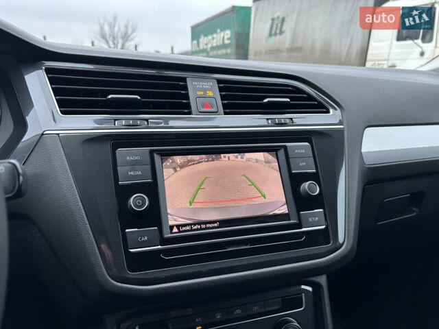 Зелений Фольксваген Тігуан, об'ємом двигуна 2 л та пробігом 160 тис. км за 16700 $, фото 13 на Automoto.ua