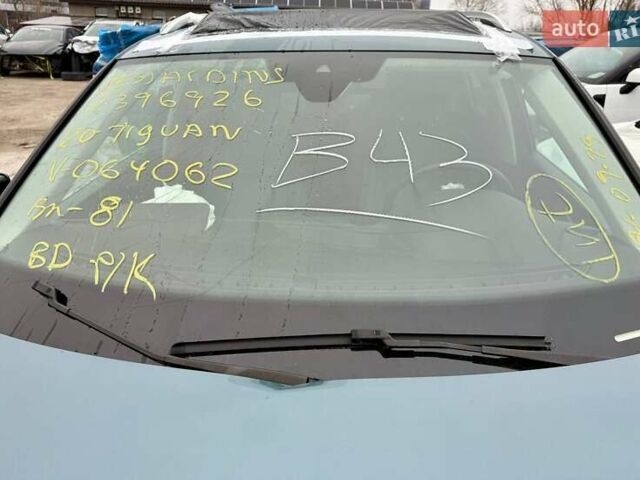 Зеленый Фольксваген Тигуан, объемом двигателя 2 л и пробегом 80 тыс. км за 13000 $, фото 4 на Automoto.ua