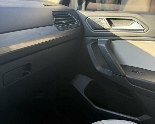 Зелений Фольксваген Тігуан, об'ємом двигуна 2 л та пробігом 52 тис. км за 26000 $, фото 10 на Automoto.ua