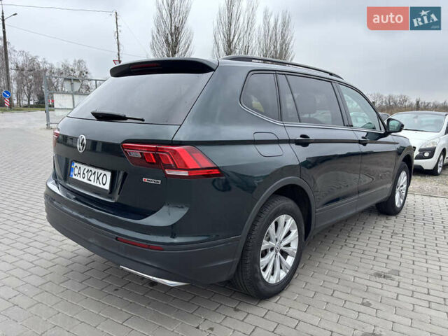 Зелений Фольксваген Тігуан, об'ємом двигуна 2 л та пробігом 160 тис. км за 16700 $, фото 3 на Automoto.ua