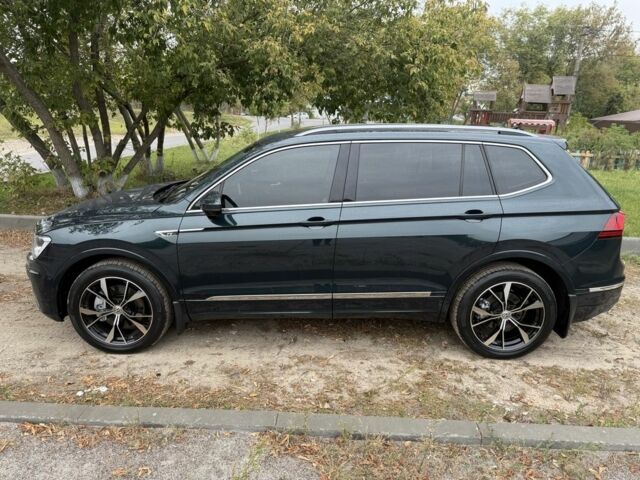 Зелений Фольксваген Тігуан, об'ємом двигуна 2 л та пробігом 106 тис. км за 19900 $, фото 10 на Automoto.ua