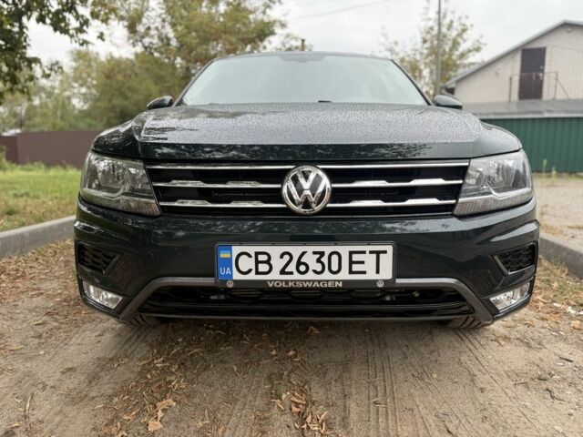 Зелений Фольксваген Тігуан, об'ємом двигуна 2 л та пробігом 106 тис. км за 19900 $, фото 4 на Automoto.ua