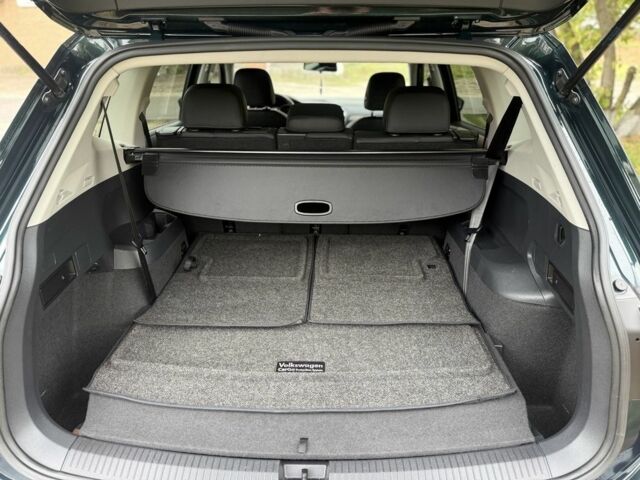 Зелений Фольксваген Тігуан, об'ємом двигуна 2 л та пробігом 106 тис. км за 19900 $, фото 13 на Automoto.ua