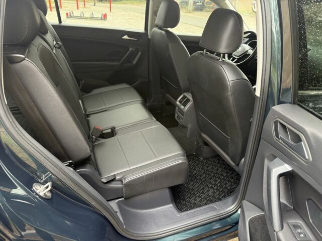 Зелений Фольксваген Тігуан, об'ємом двигуна 2 л та пробігом 106 тис. км за 19900 $, фото 7 на Automoto.ua